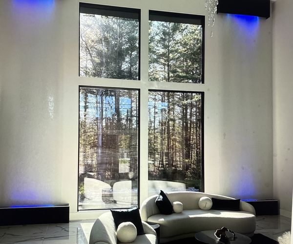 #063 Private Residence – Corner Liquid Walls